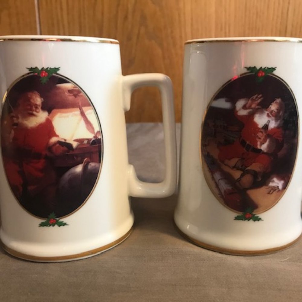 Set/2 1996 Coca Cola Christmas Mugs Seasons Greetings & Good Boys and Girls